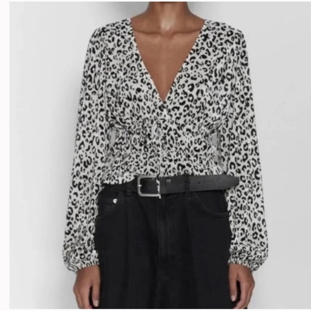 NWT Zara Leopard Print Pleated Long Sleeve Top